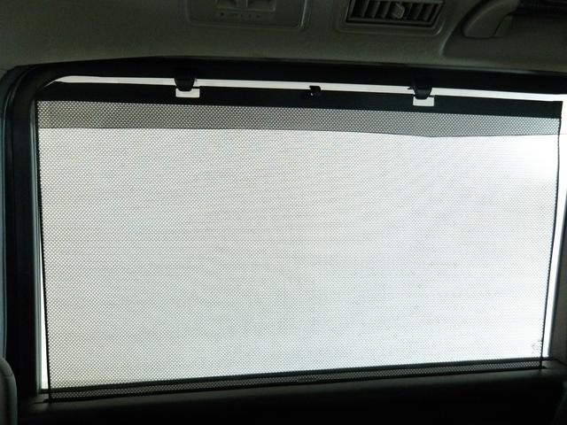 ステップワゴンスパーダ スパーダホンダセンシング　前後ドライブレコーダー　センターテーブル　３列目左右グラブレール　オートデイナイトミラー　プレミアムタイプフロアカーペットマット　ナビ連動ＥＴＣ２．０　わくわくゲート　８人乗り（11枚目）