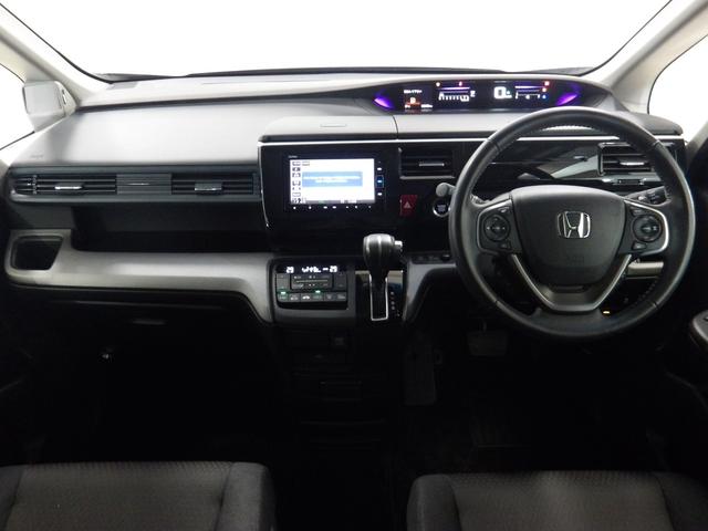 ステップワゴンスパーダ スパーダホンダセンシング　前後ドライブレコーダー　センターテーブル　３列目左右グラブレール　オートデイナイトミラー　プレミアムタイプフロアカーペットマット　ナビ連動ＥＴＣ２．０　わくわくゲート　８人乗り（17枚目）