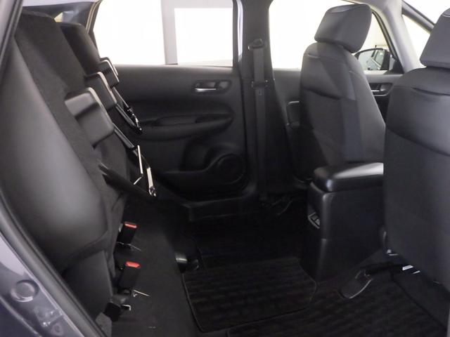 フィット e:HEVホーム 禁煙車 SD録音 BTA フルセグ USB 前後誤発進抑制機能 クリソナ 助手席エアバッグ 運転席エアバッグ 1オナ アイドリングストップ LEDライト バックカメラ ABS サイドエアバッグ VSA(17枚目)