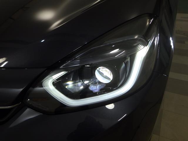 フィット e:HEVホーム 禁煙車 SD録音 BTA フルセグ USB 前後誤発進抑制機能 クリソナ 助手席エアバッグ 運転席エアバッグ 1オナ アイドリングストップ LEDライト バックカメラ ABS サイドエアバッグ VSA(26枚目)