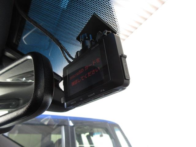 ヴェゼル ハイブリッドRS・ホンダセンシング 禁煙車 ナビ ETC Rカメラ フルセグ BTA USB HDMI フルオートエアコン 両席エアバック スマキー オートクルーズコントロール 衝突軽減ブレーキシステム 横滑り防止 キーフリー ドラレコ(4枚目)