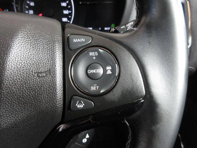 ヴェゼル ハイブリッドRS・ホンダセンシング 禁煙車 ナビ ETC Rカメラ フルセグ BTA USB HDMI フルオートエアコン 両席エアバック スマキー オートクルーズコントロール 衝突軽減ブレーキシステム 横滑り防止 キーフリー ドラレコ(9枚目)