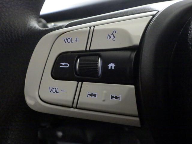 フィット ホーム 禁煙車 衝突軽減 リアカメラ ソナー USB接続 AAC 横滑り防止機能 サイドエアバック ワンオーナー車 LEDライト クルーズコントロール パワーウィンドウ スマキー DVD ナビTV ABS(9枚目)