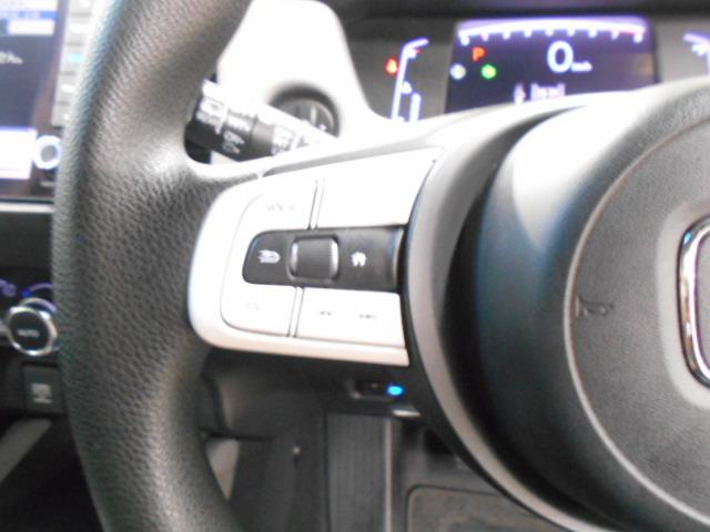 フィット クロスター 禁煙車 パーキングセンサー 地デジ Bカメ スマートキ ナビTV Aストップ USB カーテンエアバッグ クルーズコントロール オートエアコン パワステ Dレコ LEDライト ETC VSA キーレス(9枚目)