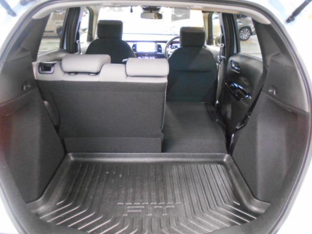 フィット クロスター 禁煙車 パーキングセンサー 地デジ Bカメ スマートキ ナビTV Aストップ USB カーテンエアバッグ クルーズコントロール オートエアコン パワステ Dレコ LEDライト ETC VSA キーレス(22枚目)