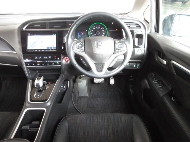 メーターも見易いレイアウトなので安心ドライブをサポートします☆