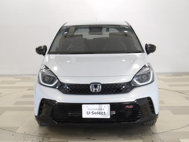 フィット e:HEVRS 禁煙車 エアバッグ ナビ&TV パワーウィンドウ 助手席エアバッグ Dレコ フルセグテレビ LEDヘッドランプ セキュリティアラーム フルオートエアコン ETC装備 スマートキ パワーステアリング(29枚目)