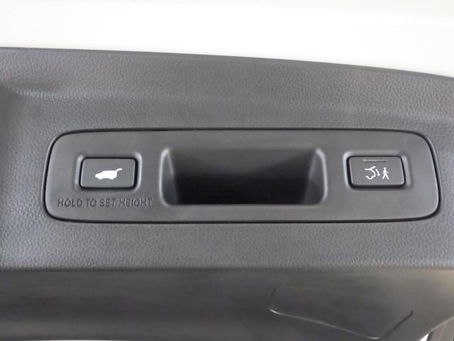 ヴェゼル ｅ：ＨＥＶＺ　禁煙車　衝突回避支援ブレーキ機能　１オナ　スマキ　Ｐトランク　フルオートエアコン　エアバッグ　両席エアバック　Ｒカメ　パワーウィンドウ　ＬＥＤランプ　ソナー　クルーズＣ　ナビ＆ＴＶ　キーレスエントリー（22枚目）