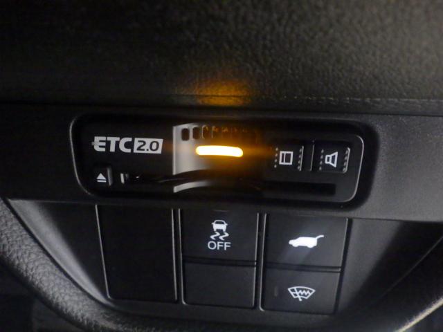 ZR-V e:HEVZ 当社デモカー ワンオーナー 禁煙車 コネクトディスプレイ マルチビューカメラ BTA ETC 全周囲モニター 電動リヤゲート クルコン LED サイドエアバック Pシート ナビ・TV 1オーナー 本革(9枚目)