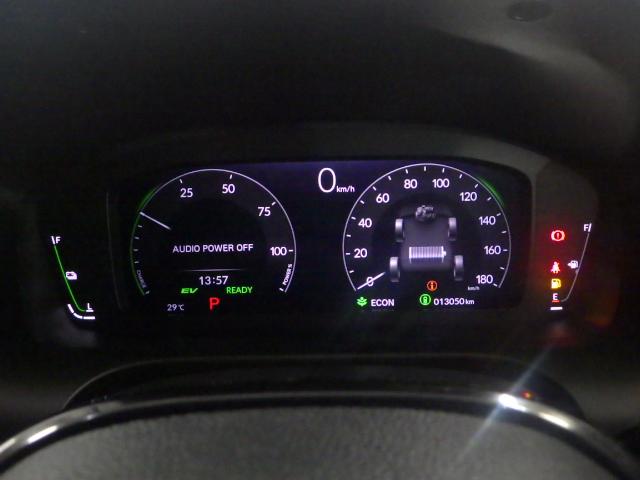 ZR-V e:HEVZ 当社デモカー ワンオーナー 禁煙車 コネクトディスプレイ マルチビューカメラ BTA ETC 全周囲モニター 電動リヤゲート クルコン LED サイドエアバック Pシート ナビ・TV 1オーナー 本革(17枚目)