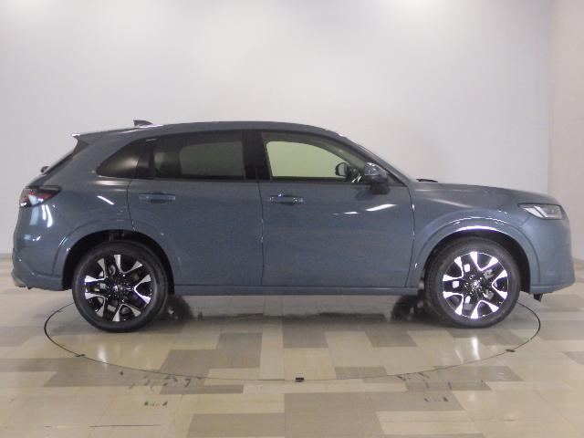 ZR-V e:HEVZ 当社デモカー ワンオーナー 禁煙車 コネクトディスプレイ マルチビューカメラ BTA ETC 全周囲モニター 電動リヤゲート クルコン LED サイドエアバック Pシート ナビ・TV 1オーナー 本革(27枚目)