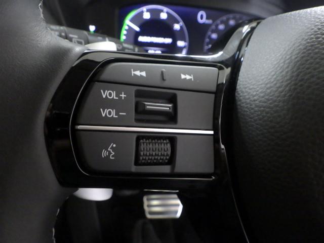 ZR-V e:HEVZ 禁煙車 元試乗車 ハイブリッドZ マルチビューカメラ ナビ ETC2.0 本革 ワイヤレス充電器 パワーシート BOSEサウンドシステム 18インチアルミ クリスタルブラック Pセンサー レザー(7枚目)