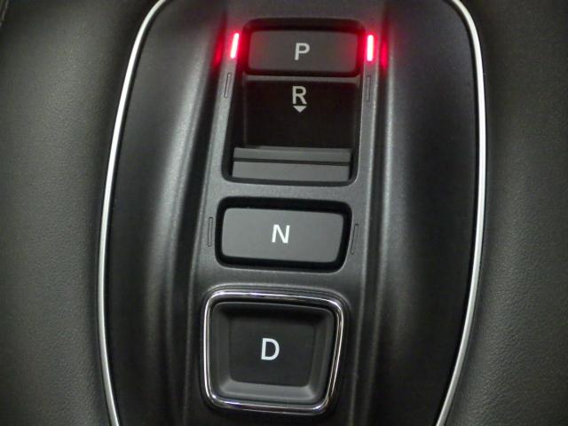 ZR-V e:HEVZ 禁煙車 元試乗車 ハイブリッドZ マルチビューカメラ ナビ ETC2.0 本革 ワイヤレス充電器 パワーシート BOSEサウンドシステム 18インチアルミ クリスタルブラック Pセンサー レザー(10枚目)