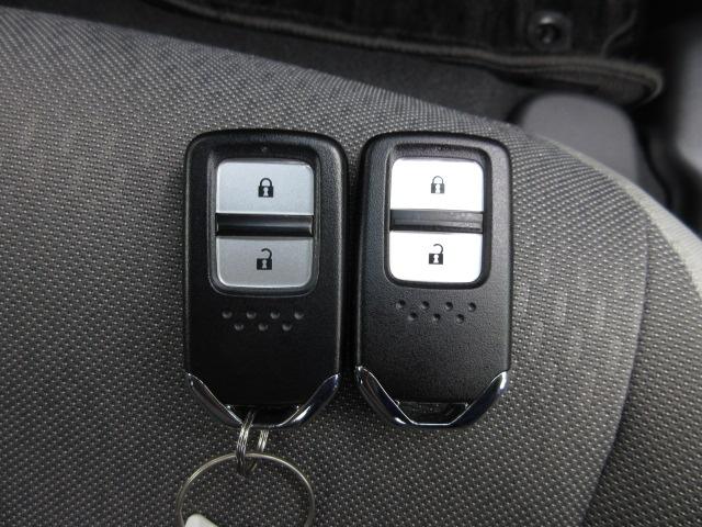 フィット e:HEVクロスター 禁煙車 ハイブリッド クロスター ナビ 前後ドラレコ ETC アルミホイール サーフブルー ホンダセンシング 渋滞追従機能 電動サイドブレーキ LEDヘッドライト 衝突回避システム 1オーナー(17枚目)