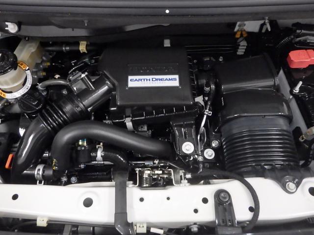 N-BOXカスタム G・Lターボホンダセンシング いまコレ+ 禁煙車 カスタムターボ ナビ 前後ドラレコ ETC 両側パワースライドドア オートリトラミラー サイドエアバッグ アルミホイール シートヒーター プラチナホワイトパール Bモニタ VSA(19枚目)