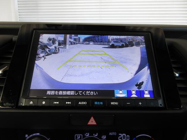 フィット ホーム　禁煙車　ワンオーナー　純正ナビ　ＢＴＡ　リアカメラ　ＥＴＣ　ＬＥＤ　ドラレコ　衝突軽減ブレーキ　クリアランスソナー　フルセグＴＶ　記録簿付　エアバッグ　ｉストップ　スマ－トキ－　盗難防止装置　ＤＶＤ（4枚目）