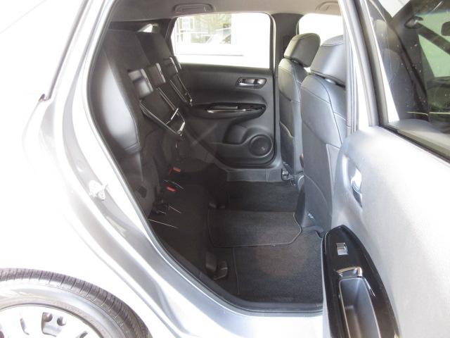 フィット ホーム　禁煙車　ワンオーナー　純正ナビ　ＢＴＡ　リアカメラ　ＥＴＣ　ＬＥＤ　ドラレコ　衝突軽減ブレーキ　クリアランスソナー　フルセグＴＶ　記録簿付　エアバッグ　ｉストップ　スマ－トキ－　盗難防止装置　ＤＶＤ（23枚目）