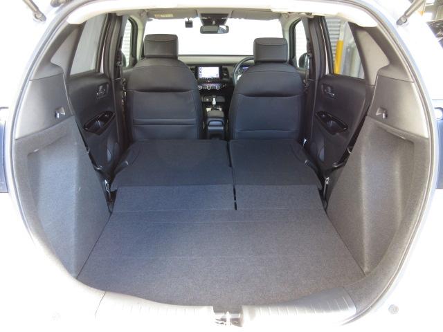 フィット ホーム　禁煙車　ワンオーナー　純正ナビ　ＢＴＡ　リアカメラ　ＥＴＣ　ＬＥＤ　ドラレコ　衝突軽減ブレーキ　クリアランスソナー　フルセグＴＶ　記録簿付　エアバッグ　ｉストップ　スマ－トキ－　盗難防止装置　ＤＶＤ（27枚目）