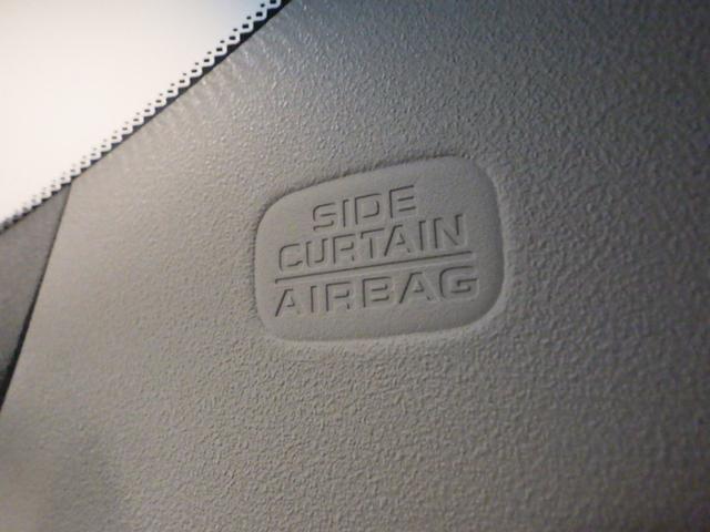 フィット ｅ：ＨＥＶホーム　禁煙車　ワンオーナー　純正ナビ　ＢＴＡ　リアカメラ　ＥＴＣ　ＬＥＤ　サイドエアバッグ　前後誤発進抑制機能　クリソナ　助手席エアバッグ　運転席エアバッグ　１オナ　アイドリングストップ　ＵＳＢ接続　ＡＢＳ（12枚目）