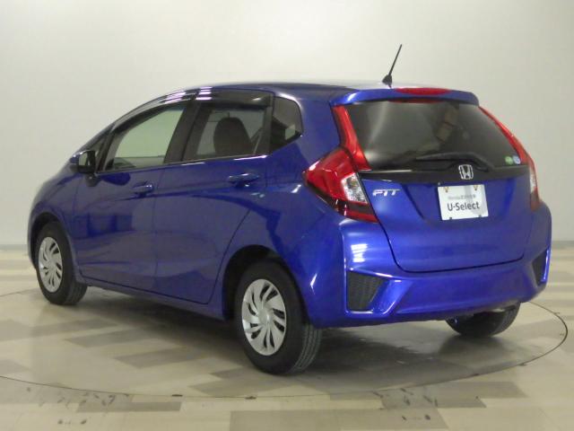 フィット 13G・Lパッケージ 禁煙車 社外ナビ リアカメラ スマートキー ETC LEDヘッドライト 安心パッケージ 軽減ブレーキ 盗難警報装置 Bカメ Sキー フルセグ フルオートエアコン 整備記録簿 ナビTV リモコンキー(20枚目)