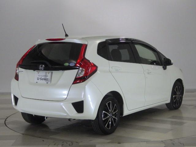 フィット 13G・Lパッケージ 禁煙車ナビ リアカメラ スマートキー 社外アルミ LEDヘッドライト ETC 安心パッケージ ドアバイザー 軽減ブレーキ 盗難警報装置 Bカメ Sキー フルセグ フルオートエアコン 整備記録簿 USB(23枚目)