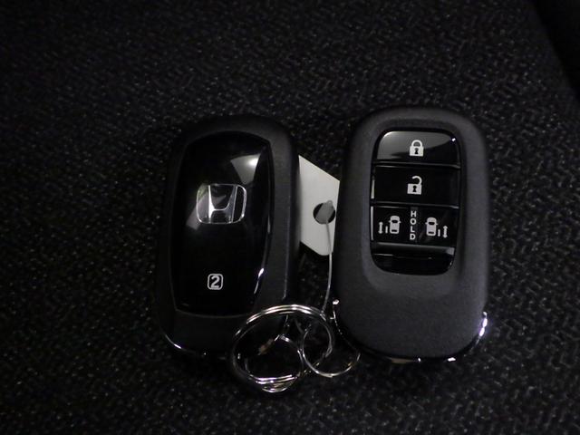 N-BOXカスタム ベースグレード 当社元デモカー仕様車 禁煙車 LEDヘッドライト リアカメラ スマートキー ETC 純正アルミ 前後ドラレコ W電動ドア USB接続 CMBS Dレコ 1オーナー ベンチシート オートエアコン ESC(8枚目)