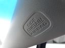 フィット 13G・Lパッケージ 禁煙車 社外ナビ リアカメラ スマートキー ETC LEDヘッドライト 安心パッケージ 軽減ブレーキ 盗難警報装置 Bカメ Sキー フルセグ フルオートエアコン 整備記録簿 ナビTV リモコンキー(8枚目)