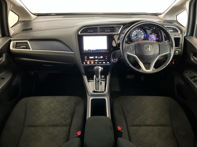 シャトル G 禁煙 4WD 純正8intナビ ドラレコ リアカメラ 追突被害軽減ブレーキ サイドカーテンエアバック スマートキー ETC LEDヘッドライト Bluetooth ミュージックサーバー CD/DVD(17枚目)