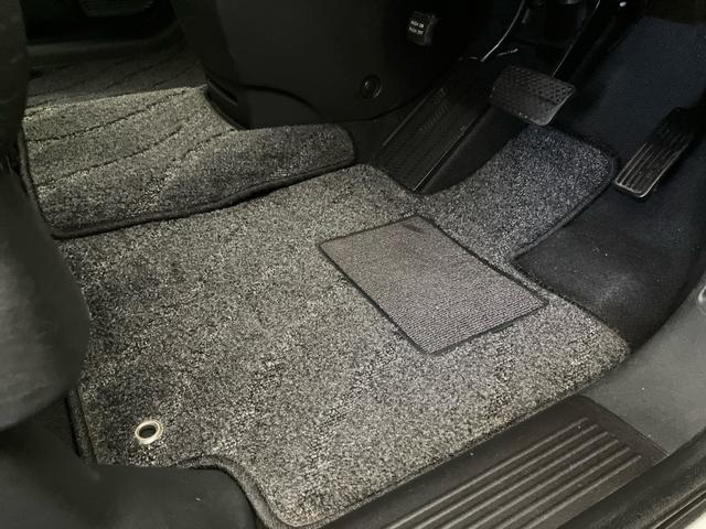 フリードスパイク GL 禁煙 ストラーダナビ 両側電動スライドドア スマートキー リアカメラ ETC クルーズコントロール 横滑り防止装置 弊社下取り車 純正アルミ 地デジ CD/DVD フルオートエアコン 記録簿付き(22枚目)