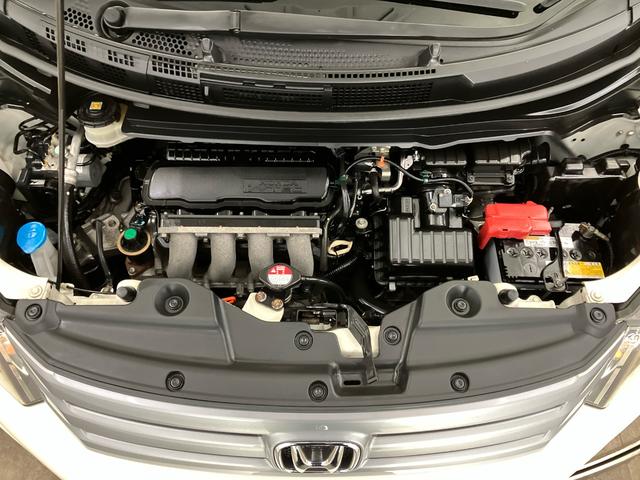 フリードスパイク GL 禁煙 ストラーダナビ 両側電動スライドドア スマートキー リアカメラ ETC クルーズコントロール 横滑り防止装置 弊社下取り車 純正アルミ 地デジ CD/DVD フルオートエアコン 記録簿付き(29枚目)