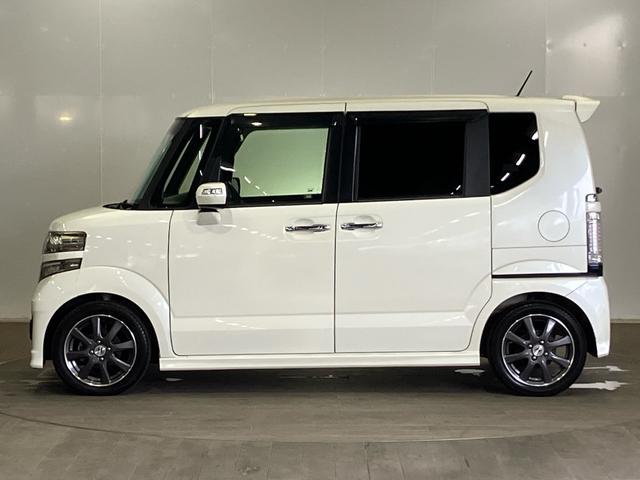 外装には経過年数相応のキズや色褪せ等がございますが、大きく目立つものではございません。(評価4点)内外装ともにコンディション良好なお車です。