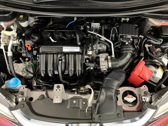 車検整備付きです。整備時にはエンジンオイル、オイルフィルター、ワイパーラバーなど、消耗品の交換も致します