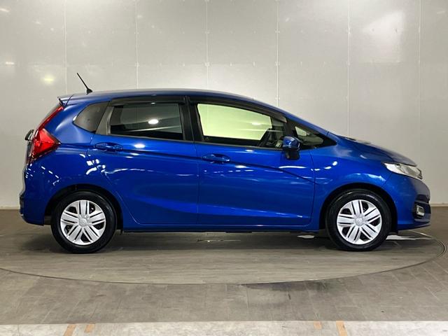 弊社のお客様からの下取り車で入荷しました。弊社の整備記録も有るので、安心してお乗り頂けるお車です！