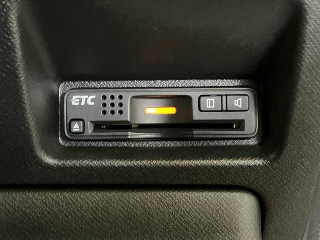 ステップワゴンスパーダ Z インターナビセレクション 4WD 純正HDDナビ リア席モニター 両側電動ドア 弊社下取りワンオーナー車 後期 スマートキー 2列目ベンチシート ミュージックサーバー CD/DVD 地デジ リアカメラ ETC VSA ABS(20枚目)