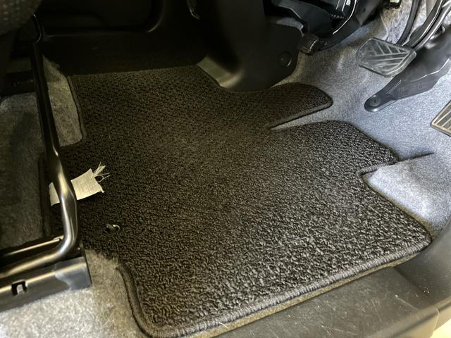 スペーシア ハイブリッドG 禁煙 ストラーダナビ デュアルセンサーブレーキサポート スマートキー 追突被害軽減ブレーキ レーンキープ HID 地デジ CD/DVD 横滑り防止装置 弊社下取り車 イモビライザー タイヤ2024年(19枚目)