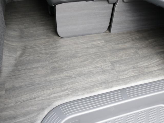 ハイエースワゴン オリジナルフロントスポイラーオリジナルオーバーフェンダーオリジナル17インチアルミナスカー17インチタイヤオリジナルLEDテールアルパイン11インチナビ12.8フリップダウンETC2.0HDMI装備(27枚目)