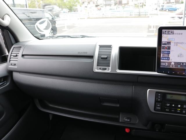 ハイエースワゴン オリジナルフロントスポイラーオリジナルオーバーフェンダーオリジナル17インチアルミナスカー17インチタイヤオリジナルLEDテールアルパイン11インチナビ12.8フリップダウンETC2.0HDMI装備(40枚目)