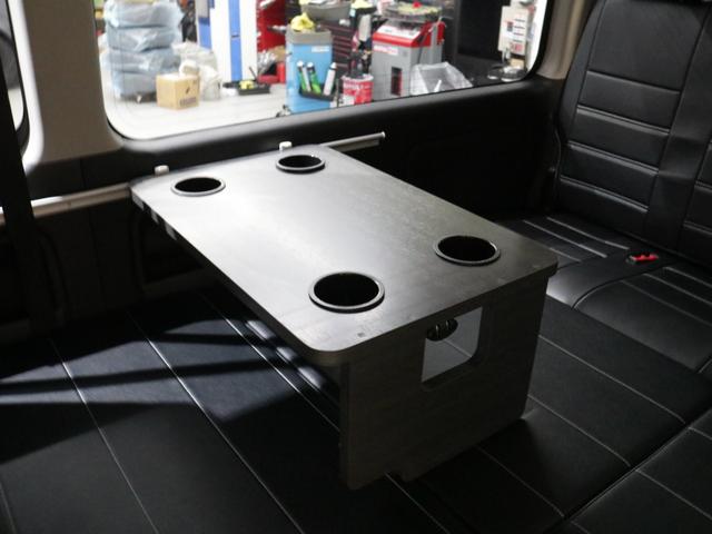 ハイエースワゴン 　Ｖｅｒ１シートアレンジ施工オリジナルフロントスポイラーオリジナルオーバーフェンダーオリジナル１７インチアルミオリジナルＬＥＤテールアルパインＢＩＧ－Ｘ１１インチナビアルパインフリップダウンモニター装備（26枚目）