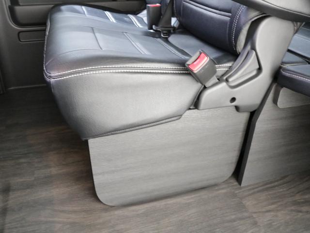 ハイエースワゴン 　Ｖｅｒ１シートアレンジ施工オリジナルフロントスポイラーオリジナルオーバーフェンダーオリジナル１７インチアルミオリジナルＬＥＤテールアルパインＢＩＧ－Ｘ１１インチナビアルパインフリップダウンモニター装備（29枚目）