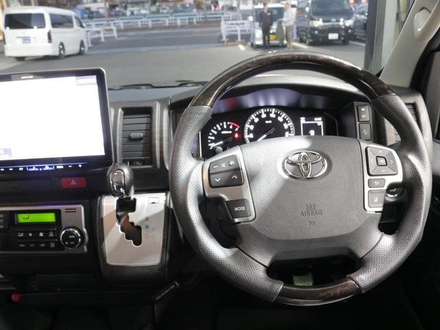 ハイエースワゴン 　Ｖｅｒ１シートアレンジ施工オリジナルフロントスポイラーオリジナルオーバーフェンダーオリジナル１７インチアルミオリジナルＬＥＤテールアルパインＢＩＧ－Ｘ１１インチナビアルパインフリップダウンモニター装備（31枚目）