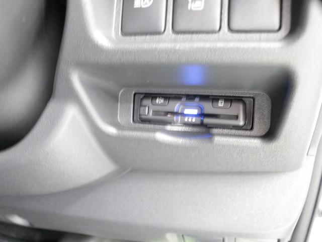 ハイエースワゴン 　Ｖｅｒ１シートアレンジ施工オリジナルフロントスポイラーオリジナルオーバーフェンダーオリジナル１７インチアルミオリジナルＬＥＤテールアルパインＢＩＧ－Ｘ１１インチナビアルパインフリップダウンモニター装備（37枚目）