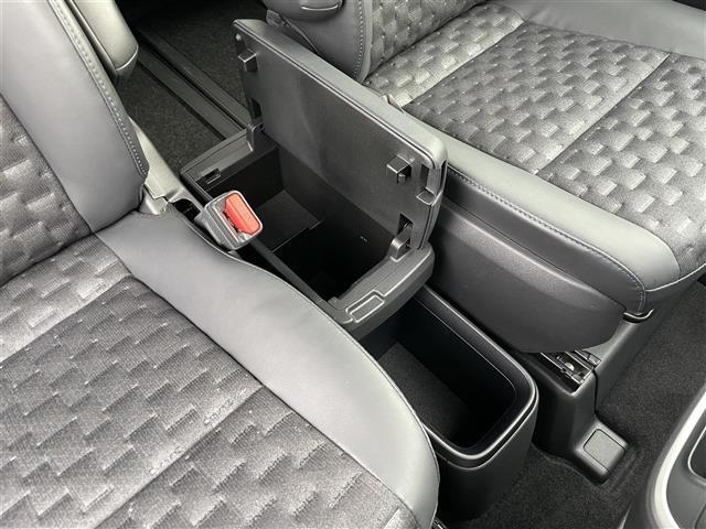 Ｓ－Ｚ　禁煙車　純正８型メモリナビ（ＡＭ／ＦＭ／ＢＴ）バックモニター　トヨタセーフティー　コーナーセンサー　両側パワスラ　レーダークルコン　シートヒーター　ブレーキホールド　純正ＬＥＤヘッドライト(29枚目)