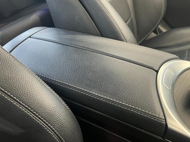Ｃクラス Ｃ２００アバンギャルド　ＡＭＧライン　黒革　ＢＳＭ　純正ナビ（Ｂｌｕｅｔｏｏｔｈ／ＣａｒＰｌａｙ／フルセグ）　衝突被害軽減システム　バックカメラ　ＡＣＣ　ＬＫＡ　パーキングアシスト　パワーシート　シートヒーター　エアサスペンション（32枚目）