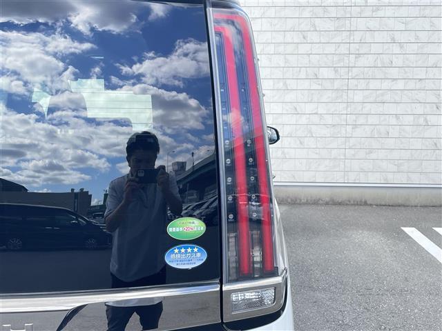 ノア Ｓｉ　ダブルバイビー　社外７型ＳＤナビ（ＣＤ／ＢＴ）バックモニター　トヨタセーフティー　フリップダウンモニター　両側パワスラ　クルコン　ドラレコ　ＥＴＣ　ＵＳＢポート　純正ＬＥＤヘッドライト　プッシュスタート　スマートキー（42枚目）