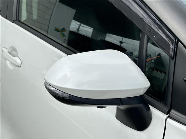 シエンタ Ｇ　クエロ　純正７型ＳＤナビ（フルセグＴＶ／ＣＤ／ＤＶＤ／ＢＴ）全方位モニター　トヨタセーフティー　コーナーセンサー　両側電動　ドラレコ　ＥＴＣ　純正ＬＥＤヘッドライト　純正フロアマット　ＵＳＢポート　スマートキ（42枚目）