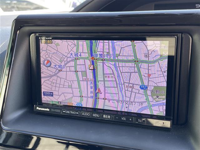 ヴォクシー ハイブリッドZS 社外7型HDDナビ(フルセグTV/CD/DVD/BT) バックカメラ 後席フリップダウンモニター 両側パワスラ 前後ドラレコ ETC 純正フロアマット 純正16インチアルミホイール スマートキー(4枚目)