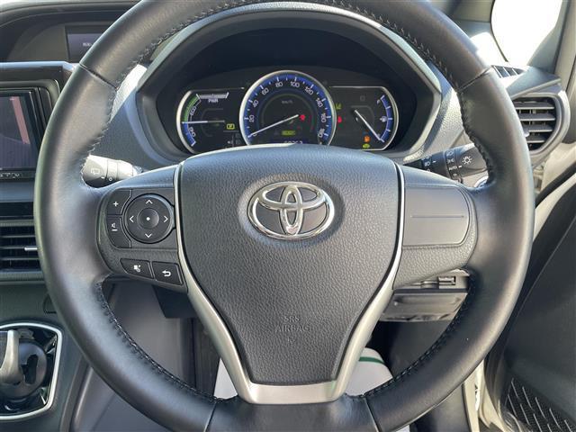 ヴォクシー ハイブリッドZS 社外7型HDDナビ(フルセグTV/CD/DVD/BT) バックカメラ 後席フリップダウンモニター 両側パワスラ 前後ドラレコ ETC 純正フロアマット 純正16インチアルミホイール スマートキー(10枚目)