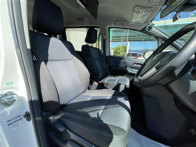 ヴォクシー ハイブリッドZS 社外7型HDDナビ(フルセグTV/CD/DVD/BT) バックカメラ 後席フリップダウンモニター 両側パワスラ 前後ドラレコ ETC 純正フロアマット 純正16インチアルミホイール スマートキー(13枚目)