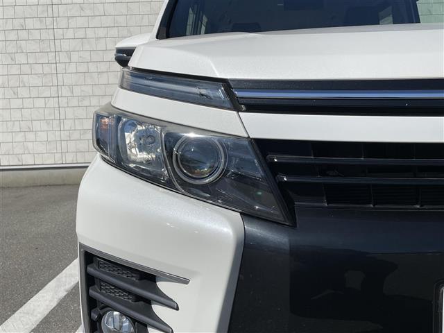 ヴォクシー ハイブリッドZS 社外7型HDDナビ(フルセグTV/CD/DVD/BT) バックカメラ 後席フリップダウンモニター 両側パワスラ 前後ドラレコ ETC 純正フロアマット 純正16インチアルミホイール スマートキー(18枚目)