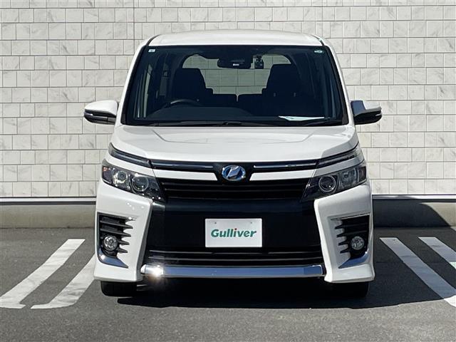 ヴォクシー ハイブリッドZS 社外7型HDDナビ(フルセグTV/CD/DVD/BT) バックカメラ 後席フリップダウンモニター 両側パワスラ 前後ドラレコ ETC 純正フロアマット 純正16インチアルミホイール スマートキー(19枚目)